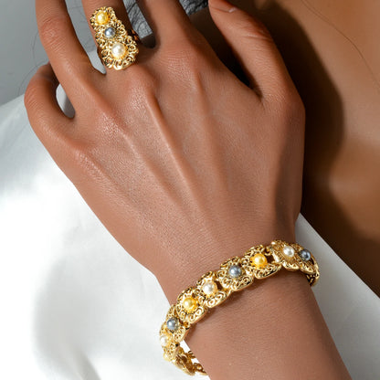 Conjunto de joias de luxo Dubai para mulheres, moderno, colar de pérolas, pulseira, anel, brincos, conjunto de joias banhadas a ouro 18k