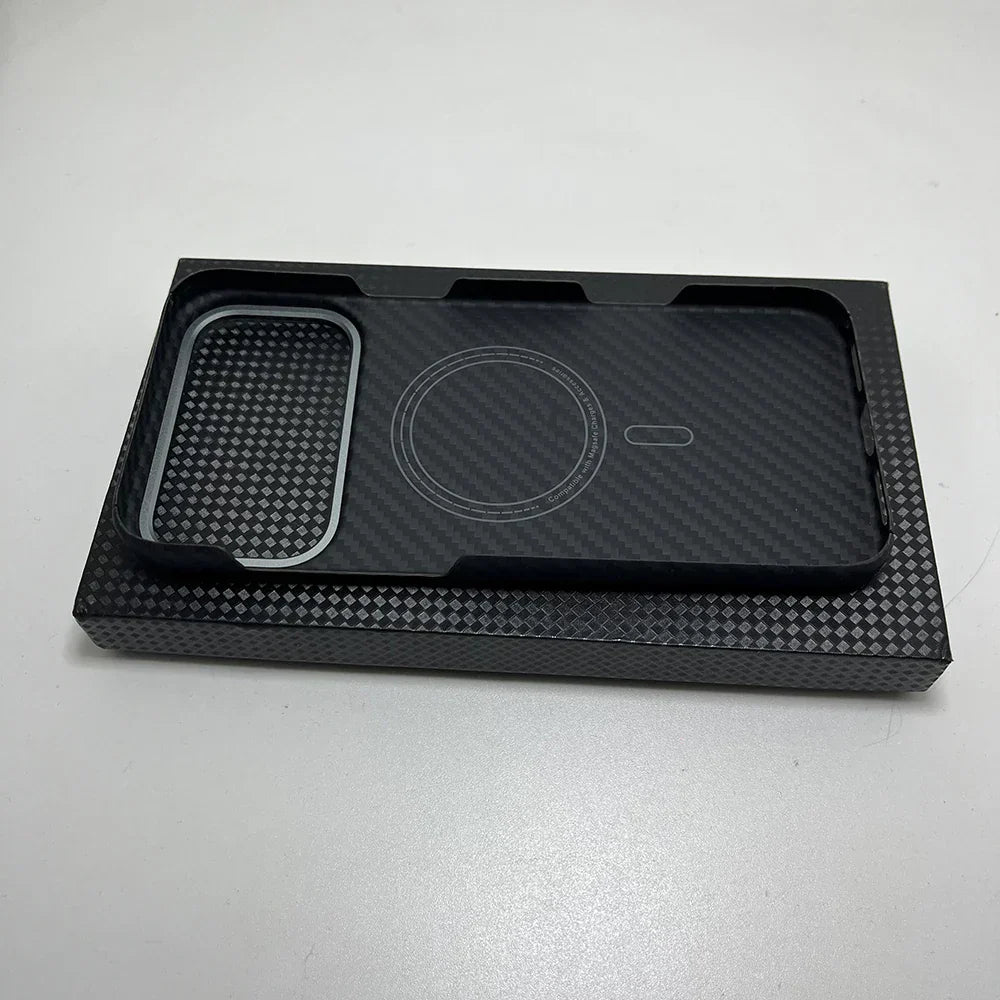 Really Carbon Fiber Case for Iphone 17 Pro Max Case for Magsafe Magnetic Ultra-Thin Lightweight for Iphone17 Pro aramid Cover