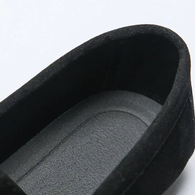 Fashion Suede Men Casual Shoes  Breathable Comfort Slip-on Mens Driving Shoes Luxury Brand Men Loafers Mens Lazy Shoes Moccasin