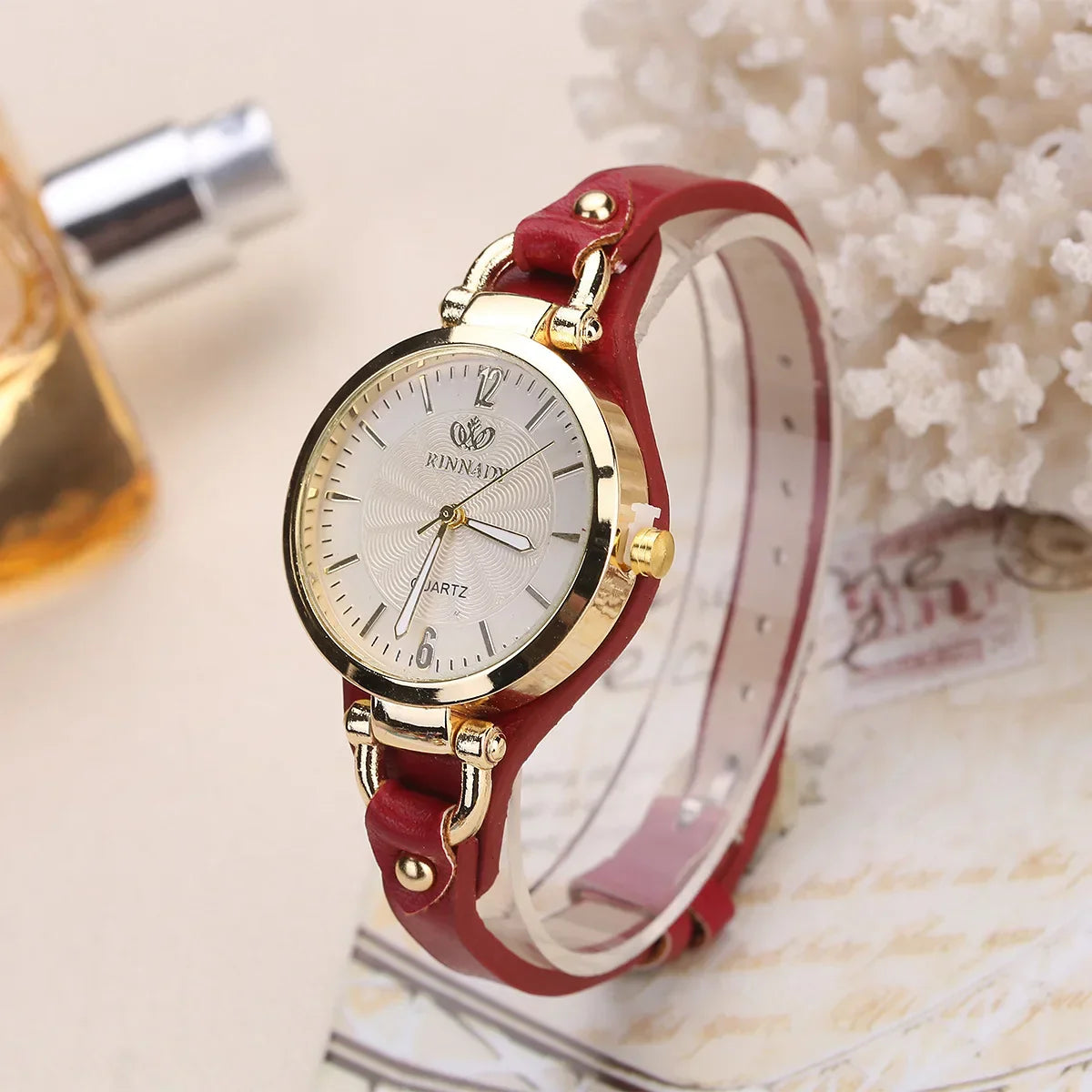 Vintage Ultra-thin Leather Strap Women Quartz Watch Fashion Ladies Wristwatches Clock Gift Reloj Mujer