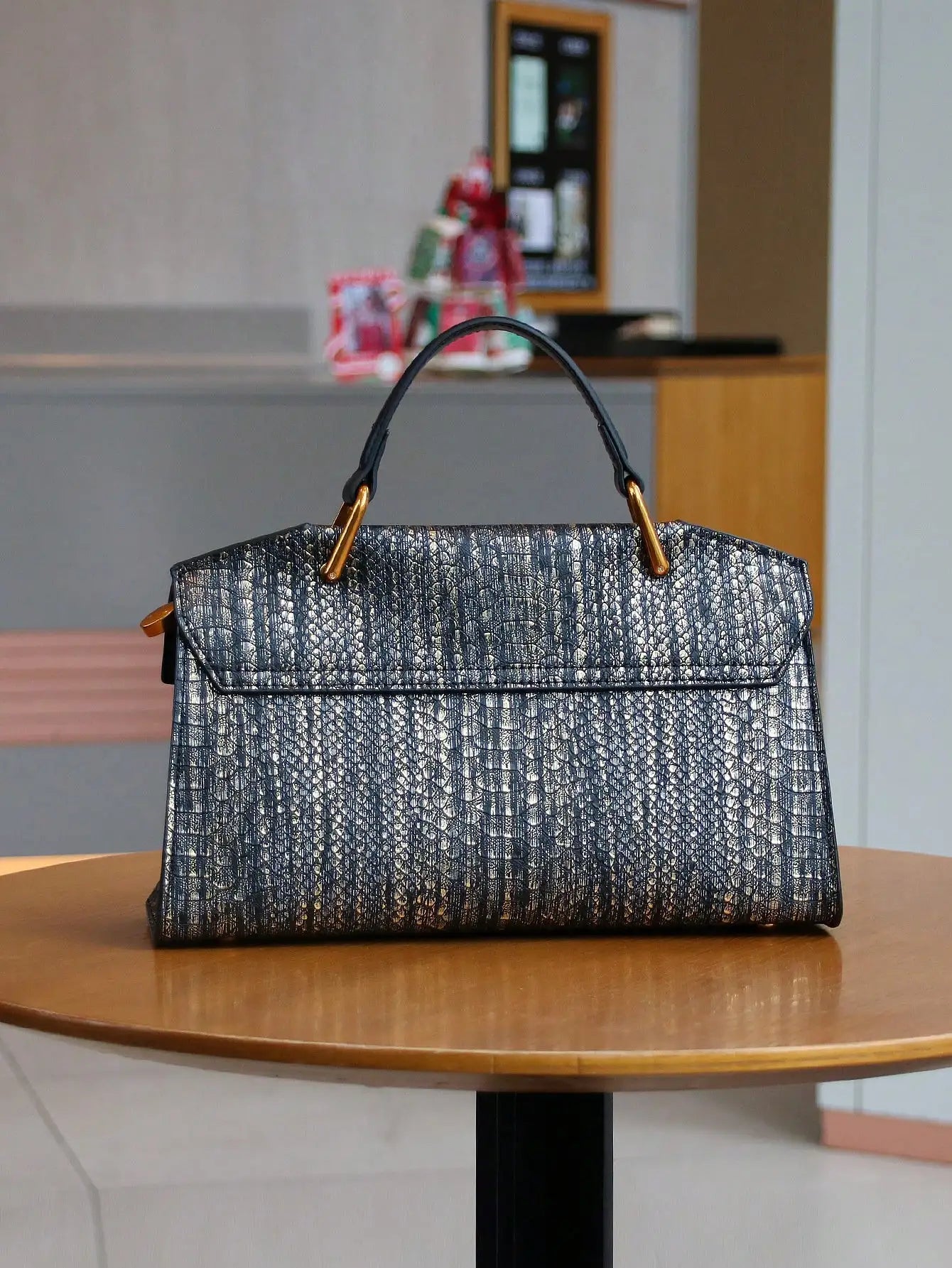 2025 new retro blue snake-shaped high-grade handbag fashion luxury luxury handbag lightweight large-capacity one-shoulder messen