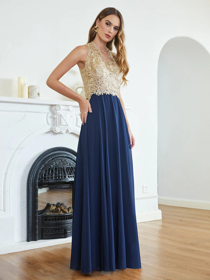 Elegant Long Prom Dresses Patchwork A-Line Evening Dress Chiffon Embroidery Appliques V-Neck Halter Illusion Back Party Gowns