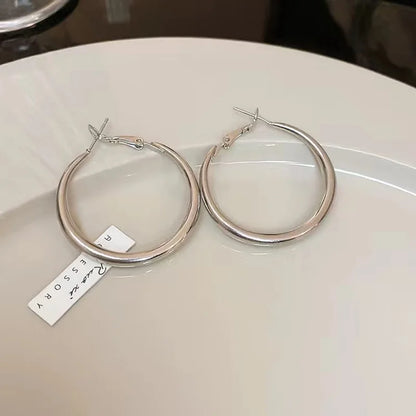 EVISPOL Elegant Golden Hoop Earrings for Women Thick Design Lightweight & Comfortable Perfect for Daily Wear or Parties Jewelry