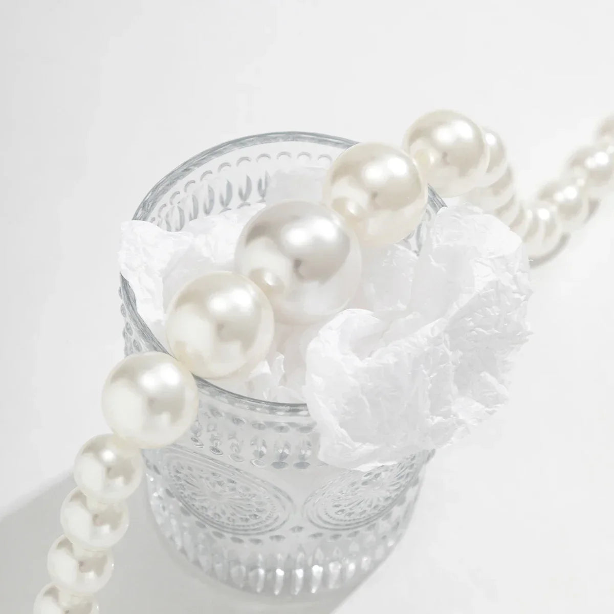 Exaggerated Big Imitation Pearls Choker Necklace Women Personality Elegant White Pearl Beaded Bride Jewelry 2025