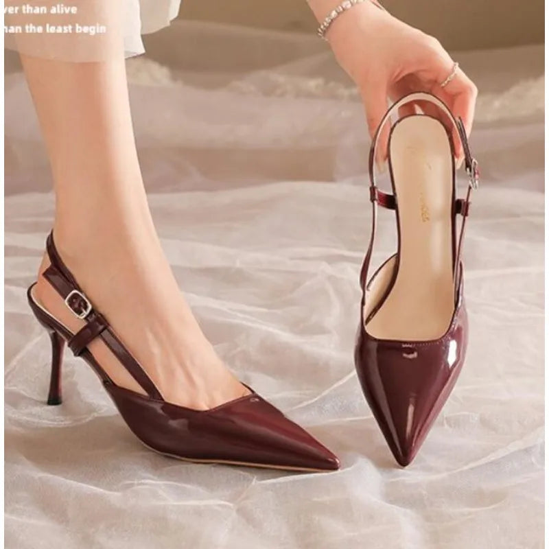 Nova Marca Plus Size 34-42 Mulheres Sandálias de Salto Retrô Roma Sapatos de Salto Alto Feminino Salto Alto INS Couro Fivela Scarpins Mules