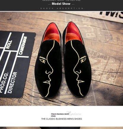 Frosted embroidered beanie shoes men's leather Korean version all match pointed leather shoes men's personality casual shoes