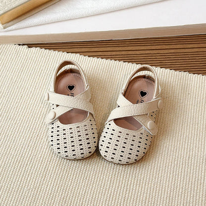 Summer New Kids Mary Jane Sandals Hollow-out Breathable Girls Causal Flat Shoes Non-slip School Children Fashion Retro Sandals