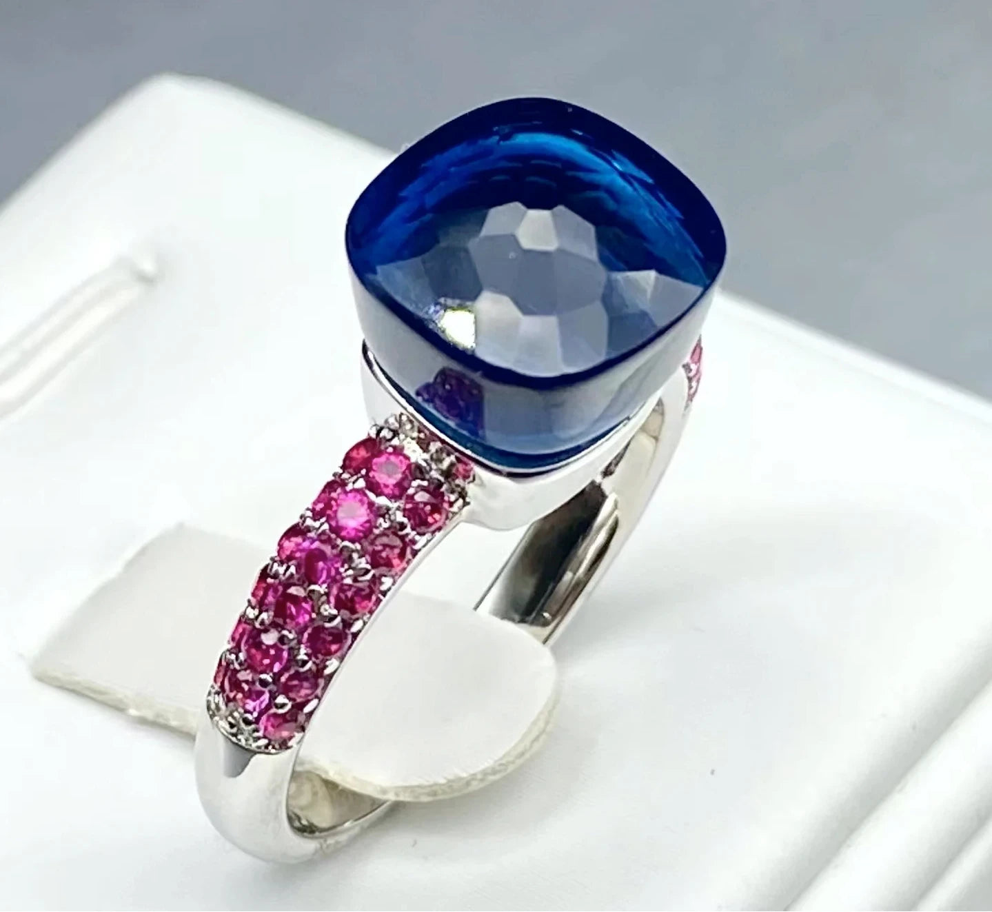 Classic Purple Zircon Ring for Women Candy Sweety Style Synthetic Crystal Inlay Jewelry Elegant Gift for Her Birthday Party