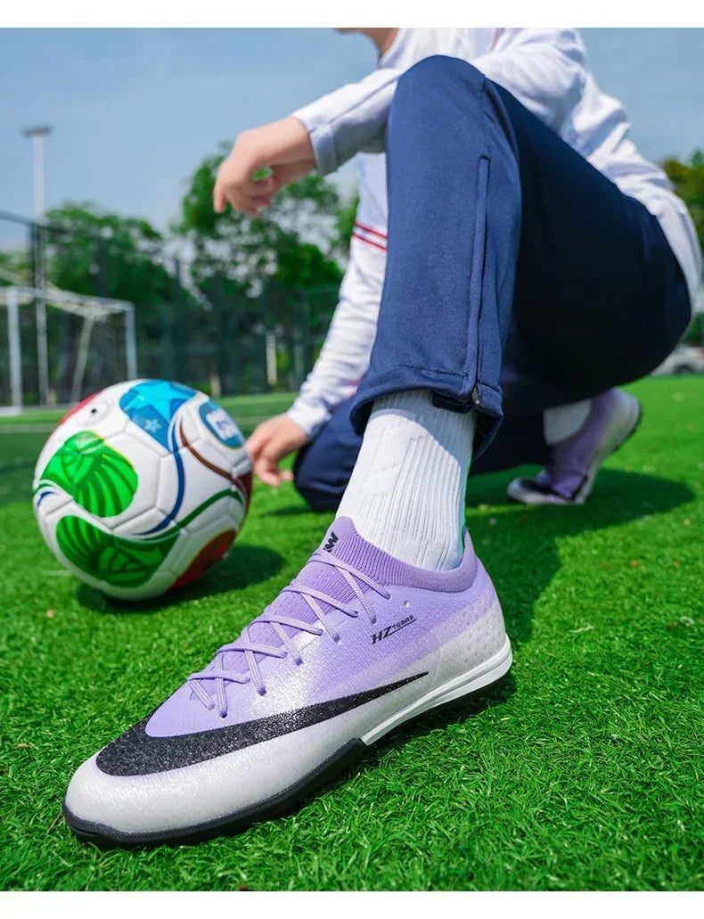 New Men Football Boots Futsal Cleats Unisex Soccer Shoes Hot Sale High-quality Professional Women Ultralight TF/FG Sneakers