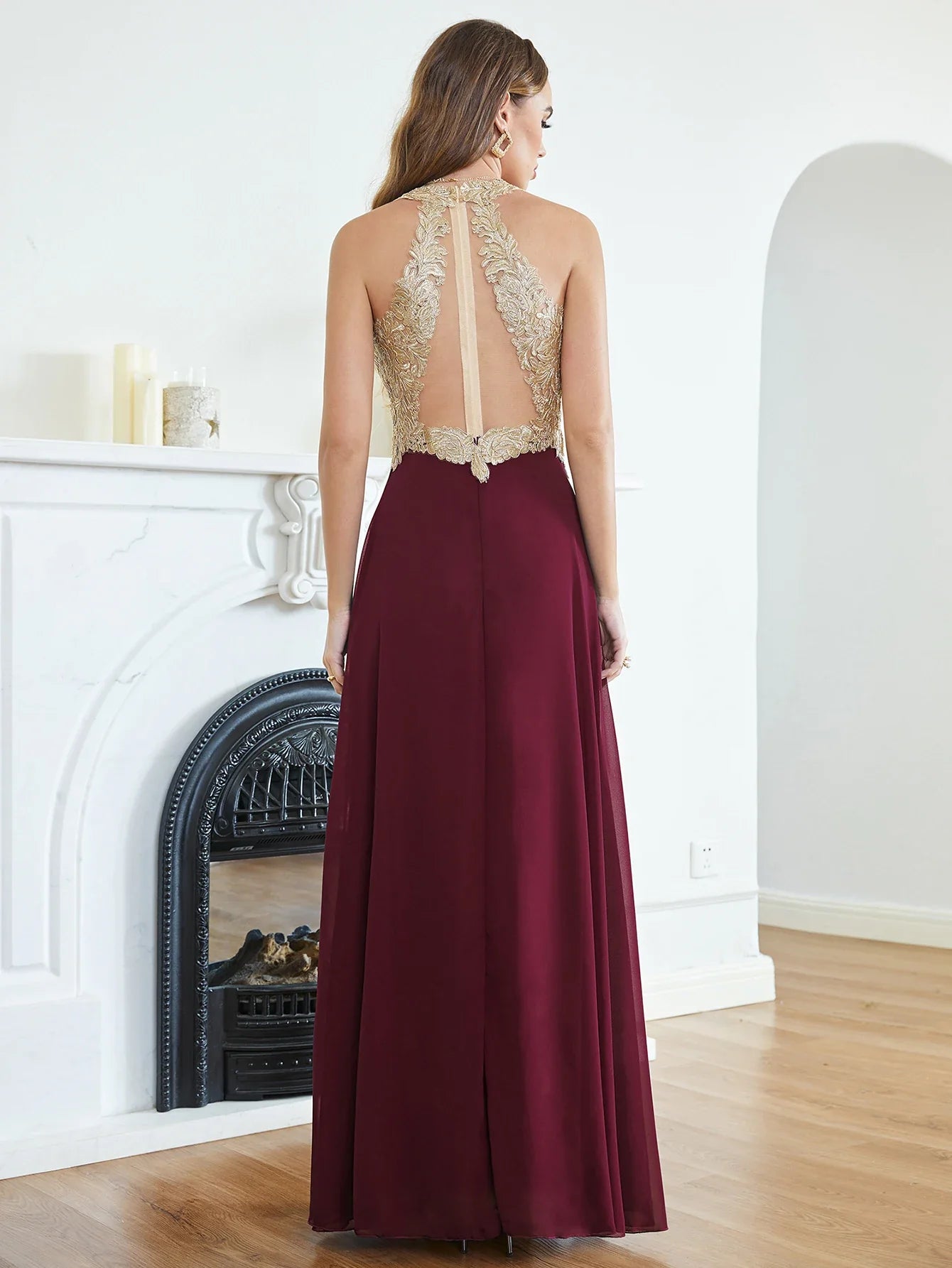 Elegant Long Prom Dresses Patchwork A-Line Evening Dress Chiffon Embroidery Appliques V-Neck Halter Illusion Back Party Gowns