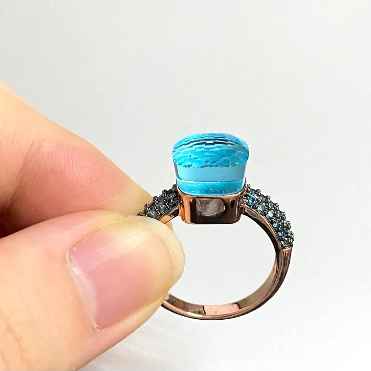 10.6mm Elegant Blue Topaz Zircon Ring Dual Tone Black Gun & Rose Gold 30 Colors Candy Crystal Jewelry Gift for Women
