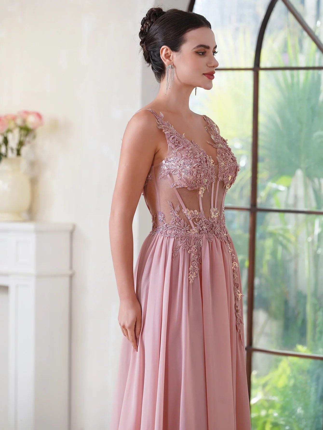 Dusty Pink Sheer Evening Dresses Lace Applique Spaghetti Straps V-Neck Backless Prom Dress Chiffon A-Line 2025 Formal Party Gown