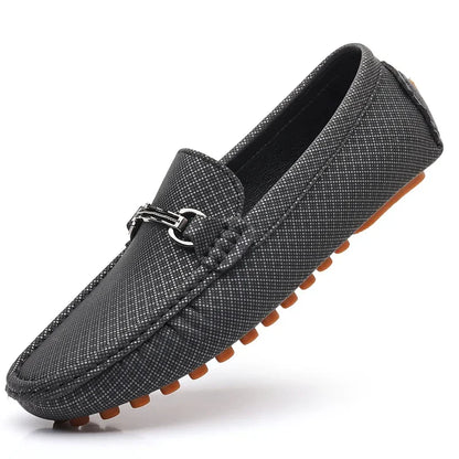 Sapatos de Couro Fashion Sapatos de Negócios Mocassins Pretos Leves Slip On para Homens Sapatos de Couro Elegantes Casuais para Festa e Casamento