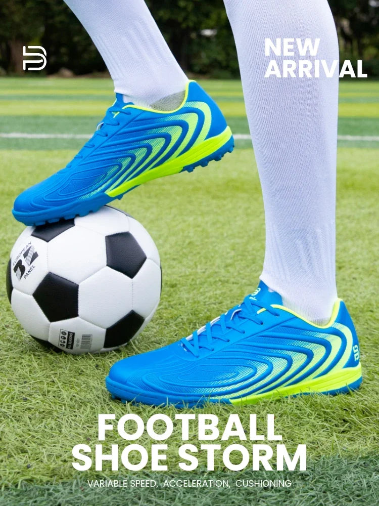 Men Professional Soccer Shoes Outdoor Anti-Slip Training Sport Shoes Male Light Leather Football Boots Chuteira Campo
