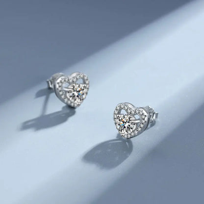 New In 0.3CT 4mm D Color Moissanite Stud Earrings For Women Party 925 Sterling Silver Pass Diamond Test Heart Shape Earring
