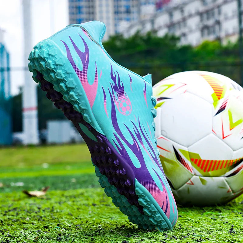 New Kid Match Boys Professional Football Boots Sneakers Soccer Shoes Comfortable Outdoor Match Non-Slip Sports Shoes Unisex