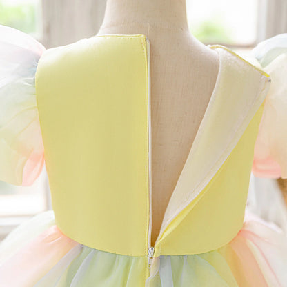 Vestidos de festa infantis amarelo claro adequados para festas de aniversário, vestidos de princesa, bem como para bailes de formatura e cerimônias de formatura.
