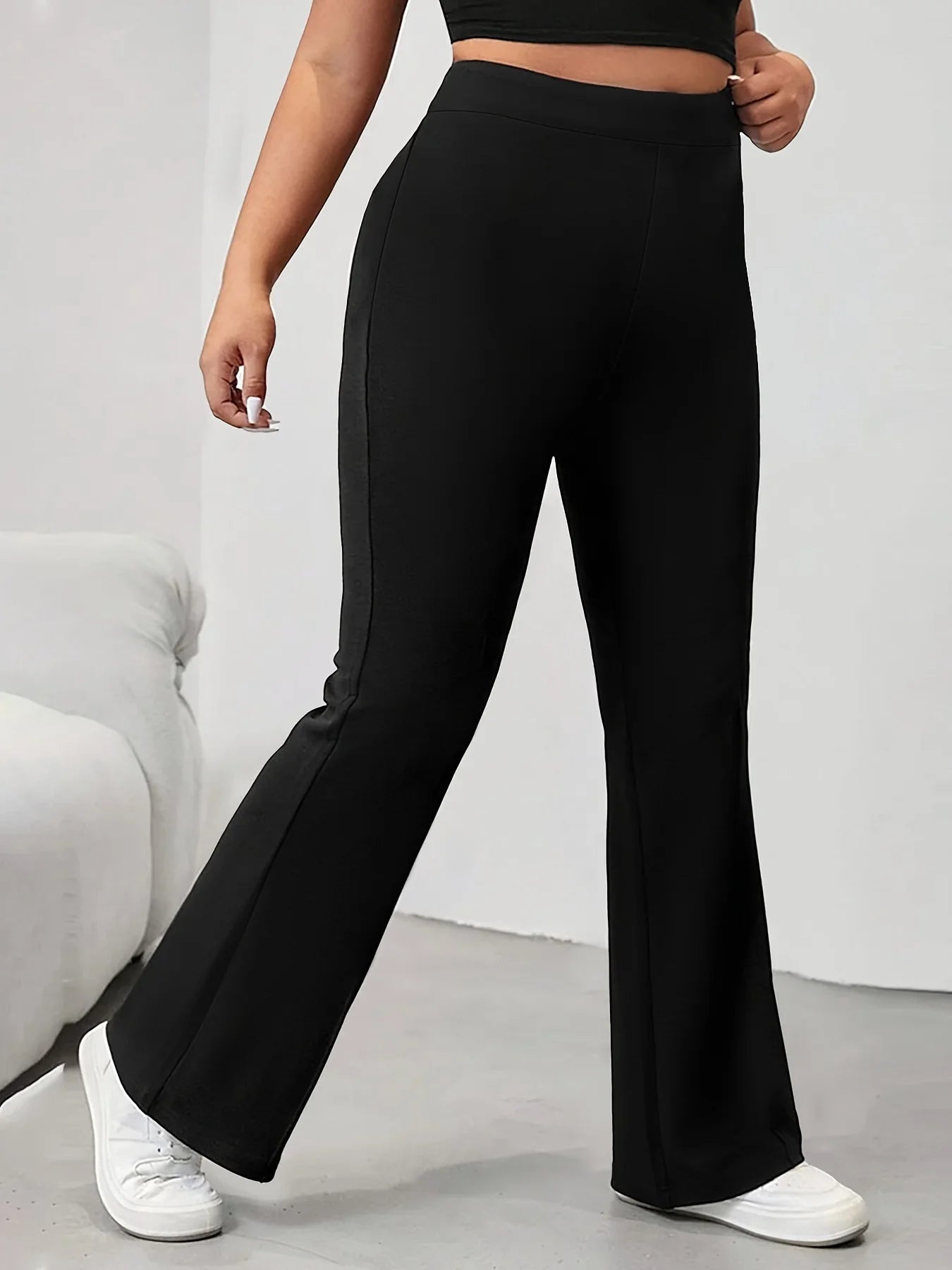 Women's plus-size pleated design flared pants