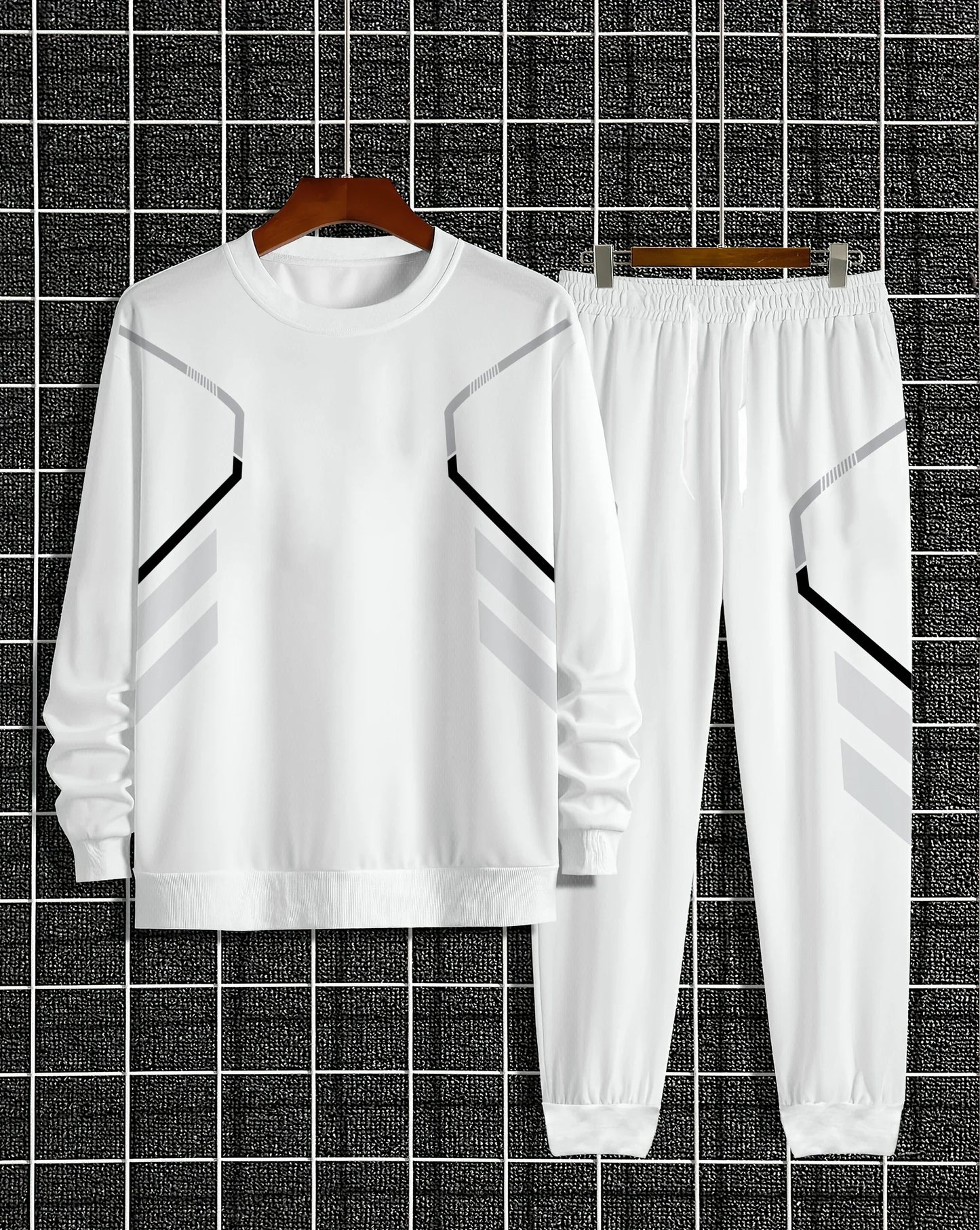 The new men's round-neck sweatshirt set for Spring and Autumn 2025 features street fashion and comfort with 3D pattern printing