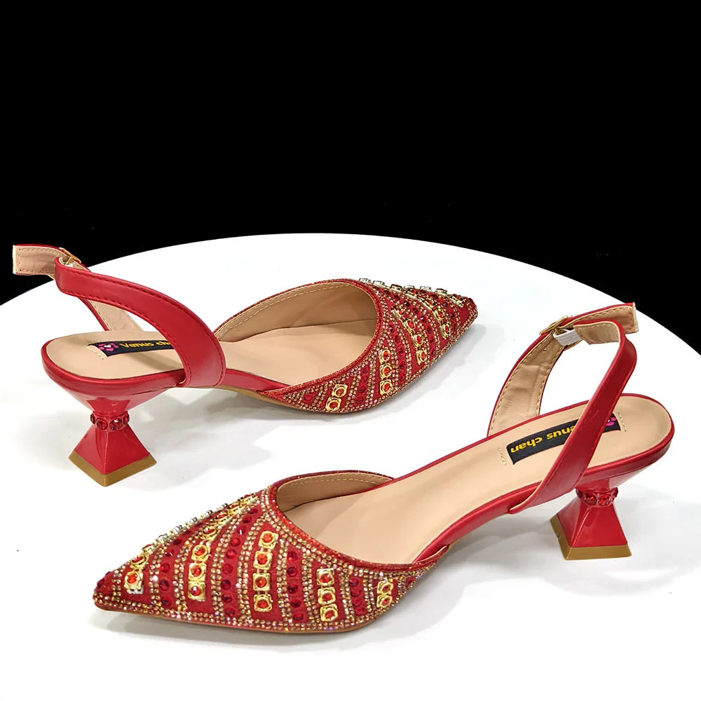 Conjunto de Sapatos e Bolsa Femininos de Salto Alto Elegantes Vermelhos, Populares entre Designers Nigerianos e Senhoras Africanas para Casamento