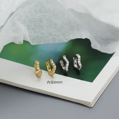 925 Sterling Silver Fashion Statement Gold Wavy Geometry Huggies Hoop Earrings for Women Bohemian Jewelry Ear Buckle Gift