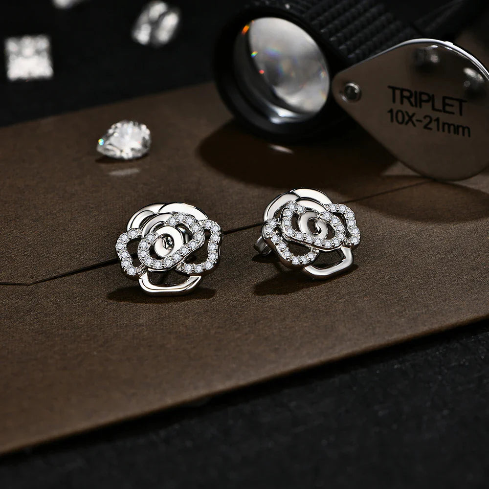 New Diamond Moissanite Stud Earrings for Women S925 Silver 18k Gold Plated Orginal Flower Wedding Jewelry Travel Gift