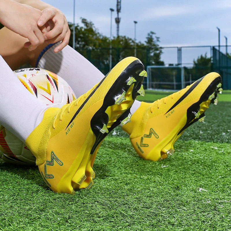 New Men Match Football Boots Ankle Non-Slip TF/FG Professional Soccer Shoes Boys Sneakers Comfortable Sports Shoes Unisex