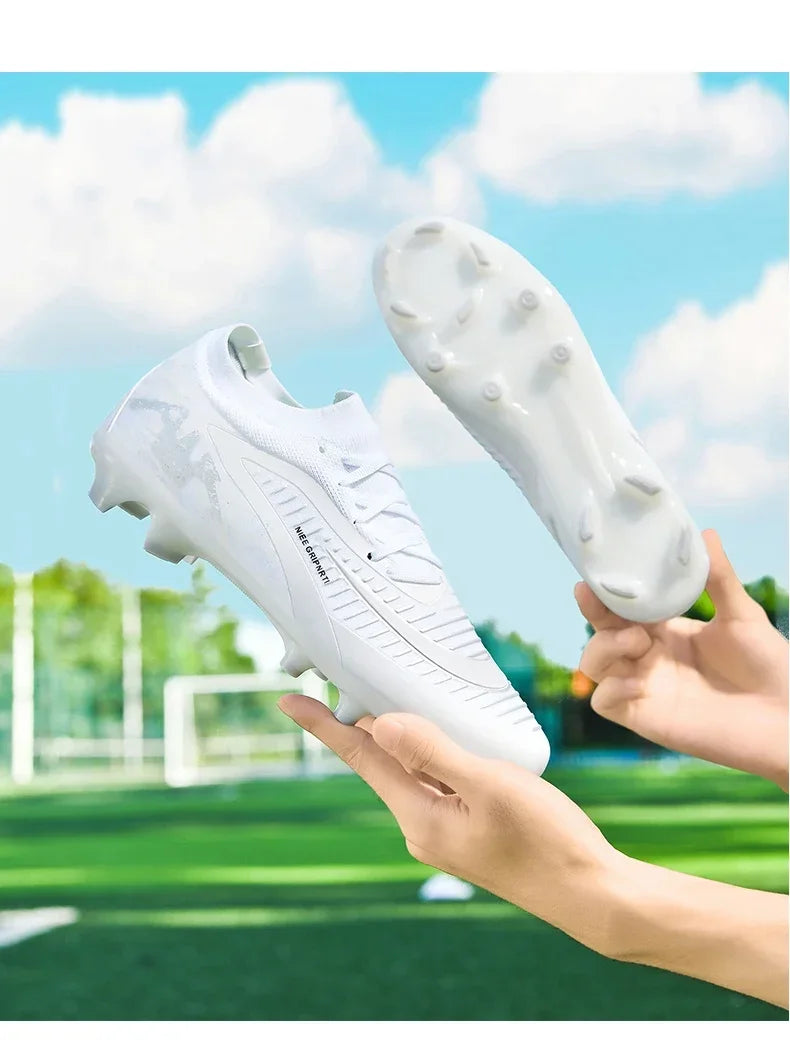 New Men Soccer Shoes Breathable Unisex Football Boots Professional Training Ultralight Wholesale Indoor Futsal Drop Shipping