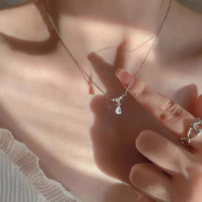 Heart Shape Pendant Necklaces Silver Color 5A Cubic Zirconia Minimalist Style Clavicle Chain Women And Girl Jewelry