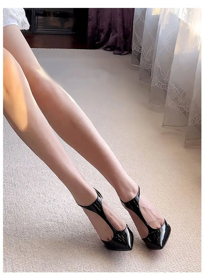 Novos scarpins vazados em T com biqueira, sandálias com salto fino e sapatos de bico fino vazados sexy de boca rasa