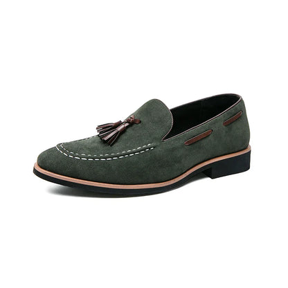 Versão coreana da tendência de mocassins masculinos de couro fosco britânicos sapatos casuais de couro com franjas respiráveis e slip-on