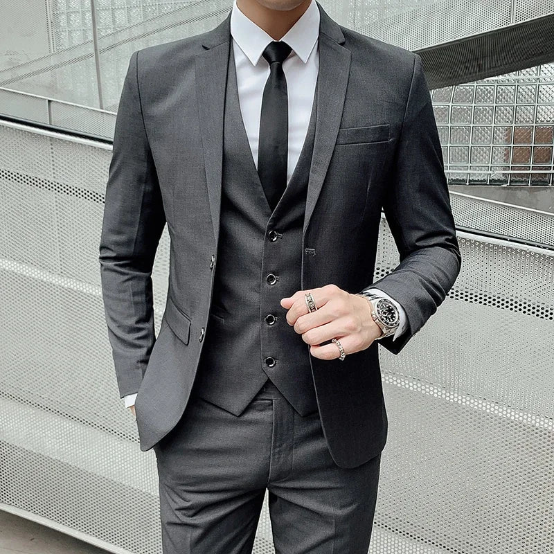 Suit Men's (Blazer+ Vest + Pants) 2025 Business Gentleman Fashionable and Fitted Casual Work Solid-color Wedding Best Man Suit