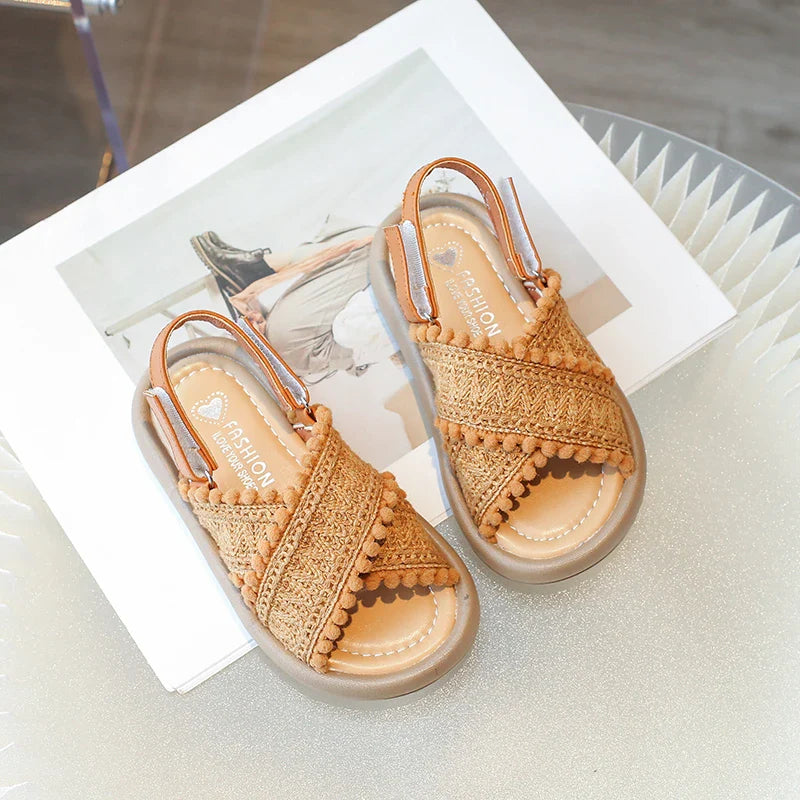 Girls Summer Beach Shoes Ethnic Style Kids Casual Sandals Soft Sole Fashion Children Retro Princess Shoes 2025 Summer New