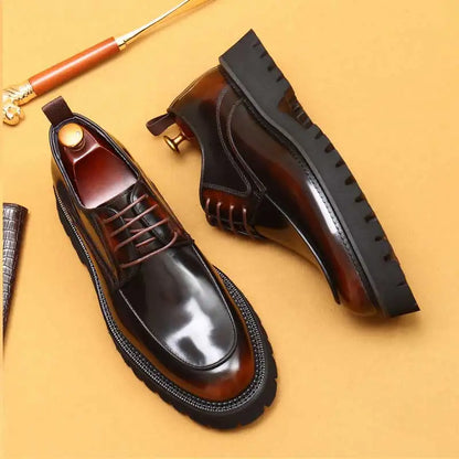 sapatos sociais masculinos de couro com sola grossa bico redondo de couro brilhante sapatos sociais de negócios de couro de vaca encerado com cadarço estilo britânico