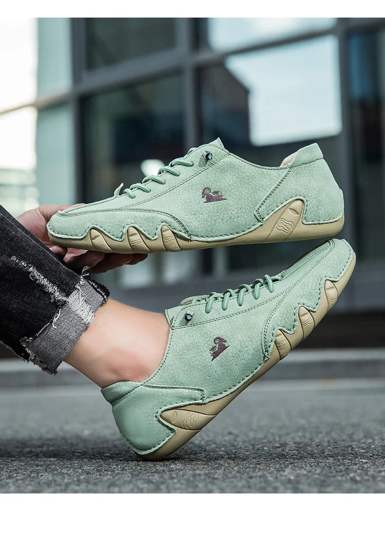 Men's shoes four season new plus size casual shoes fashion low-top soft sole breathable outdoor shoes men's sports walking shoes