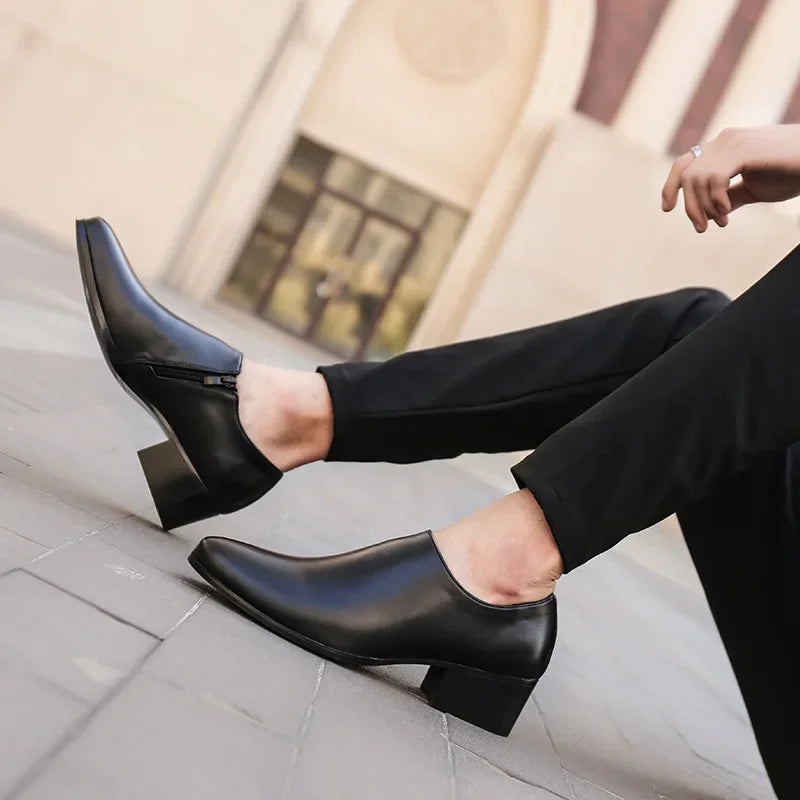 Sapatos Masculinos de Couro com Bico Fino – Sapatos Sociais Slip-On Formais, Preto/Marrom, Tamanhos 40–48