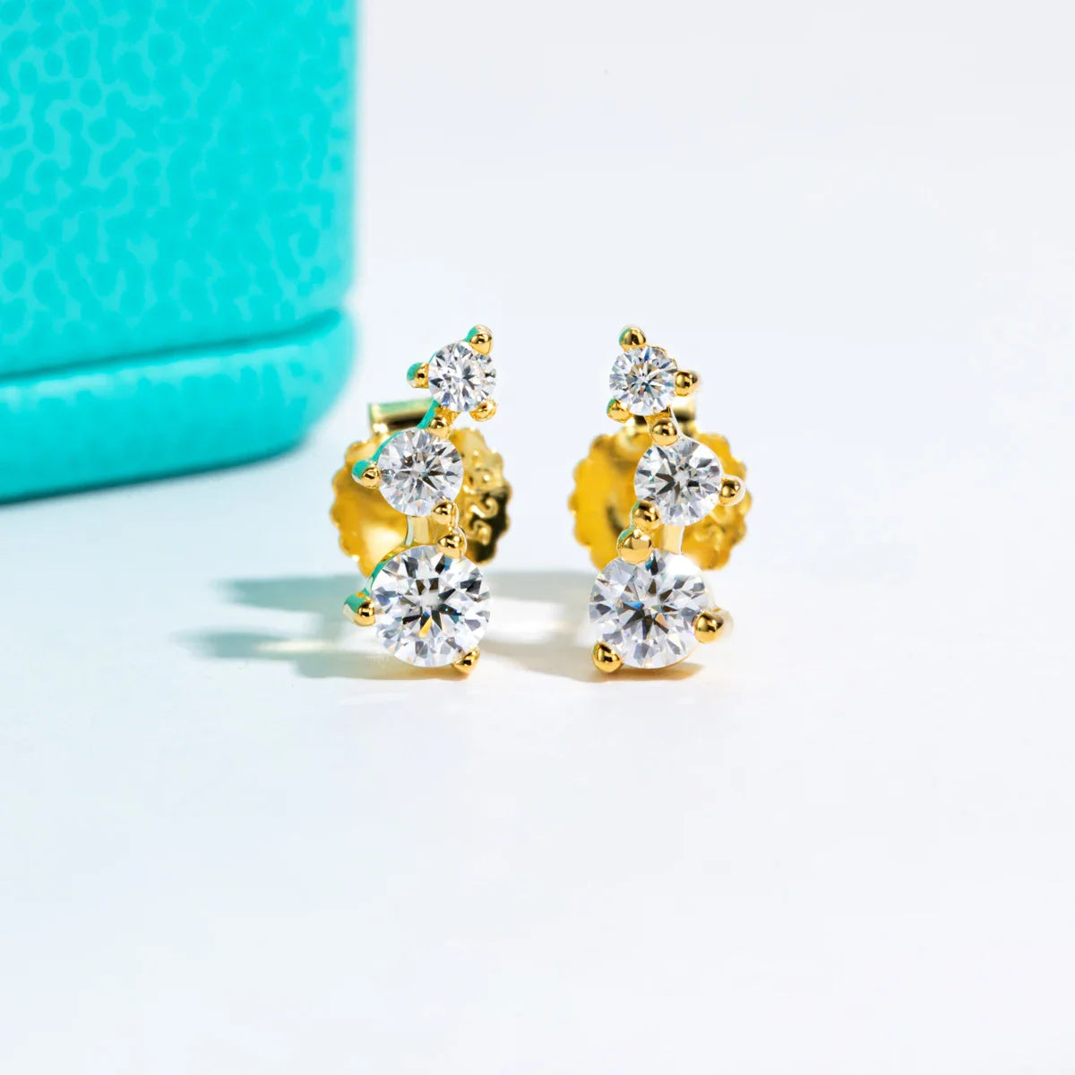 Moissanite Stud Earrings 925 Sterling Silver Gold Plated Lab Created Diamond Smile Earrings For Women Jewelry Wholesale