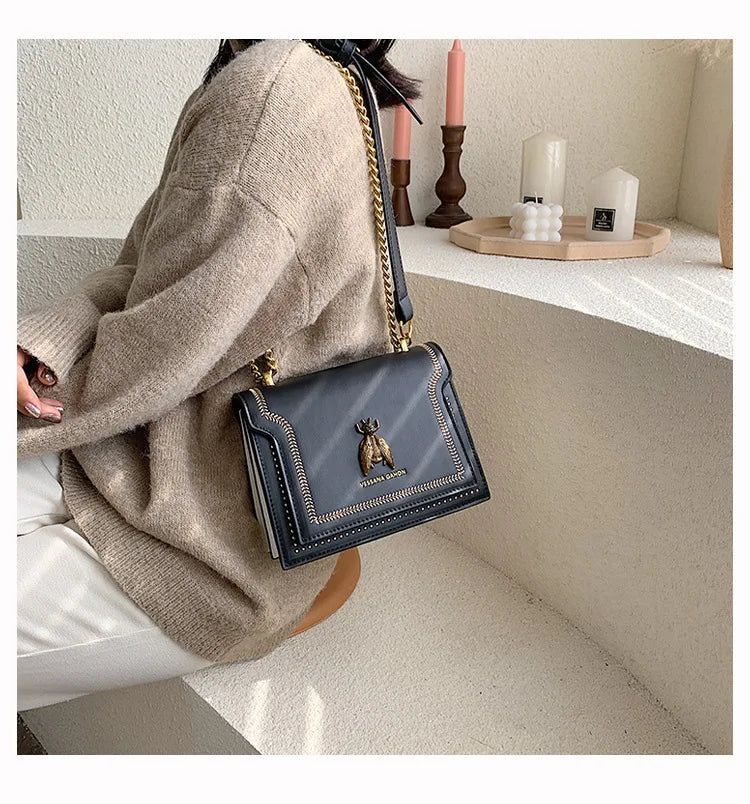 Luxury Brand Women Handbag 2024 New Retro Bee Female Shoulder Bag Simple High Quality Leather Designer Crossbody Bags