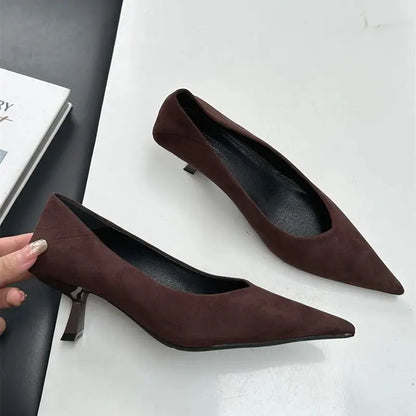 Sapatos de salto alto femininos de bico fino para o outono de 2024, sapatos sexy e rasos, sapatos de salto fino elegantes para mulheres, sapatos de festa, sapatos de salto alto, sapatos elegantes de festa, sapatos femininos.