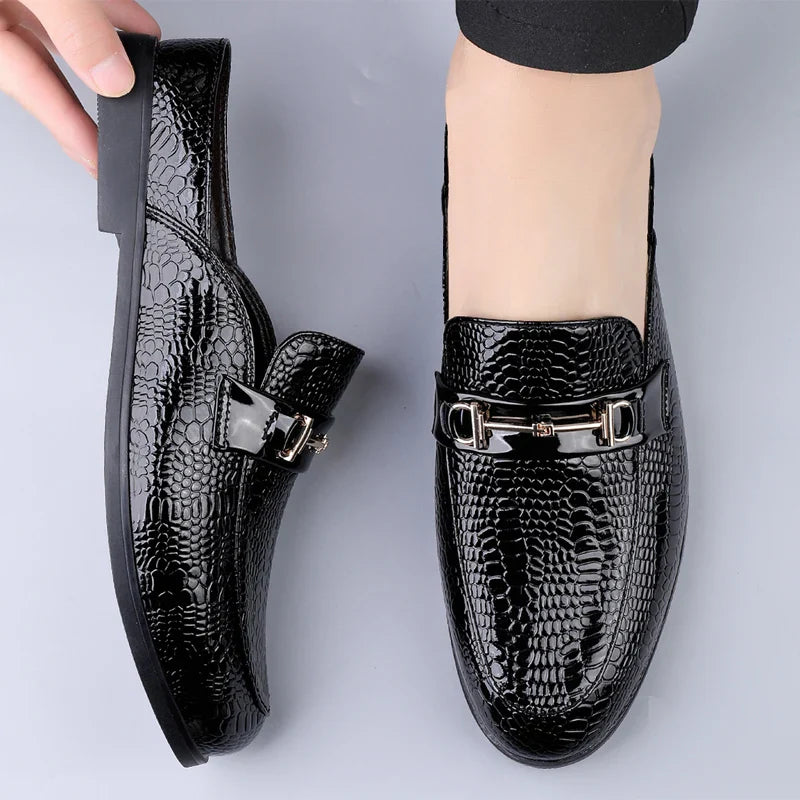 Men's shoes four seasonal new fashion outdoor leather shoes comfortable soft soles non slip lightweight plus size casual shoes