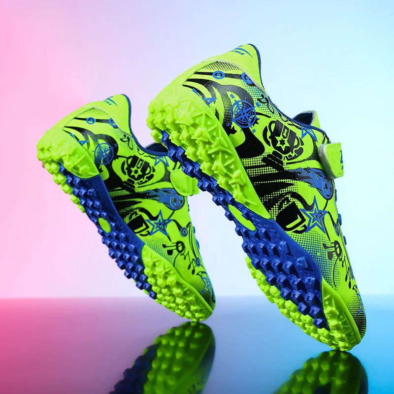 New Youth Soccer Shoes Kids Football Boots Professional Training Non-Slip Indoor Outdoor Futsal Cleats Sneakers Breathable 28-39