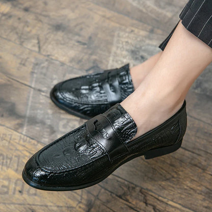 2025 new men black slip-on leather shoes, 47 soft non-slip business leather shoes, spring moccasin social flat formal shoes 48