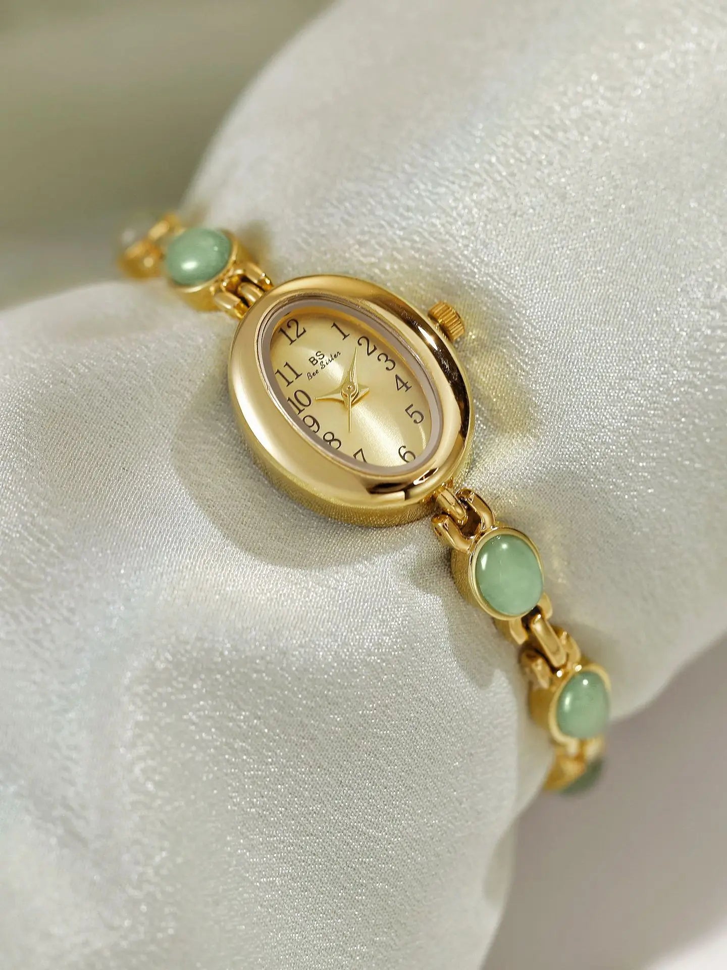 2026 Women quartz Watch Luxury Brand Retro Natural Dongling Stone Hotan Jade Waterproof Ladies Advanced Chain Wristwatches gift