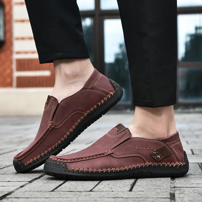 New Soft Men Loafers Slip On Leather Casual Shoes For Men Moccasins Plus Size 38-48 Flats Sneakers Men Handmade Design Man Shoes