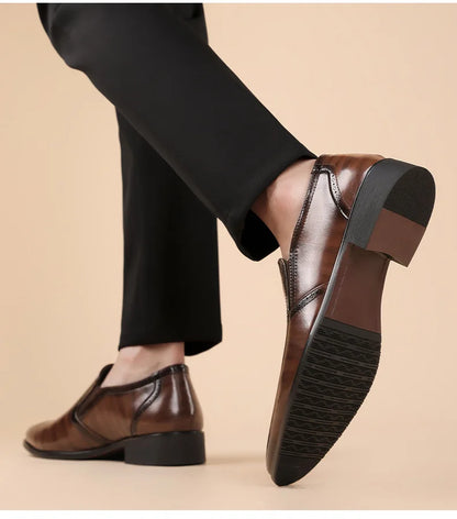 Spring Autumn New Pointed Leather Shoes for Men Solid Color Business Casual Shoes Male Fashion Designer Dress Shoe Man