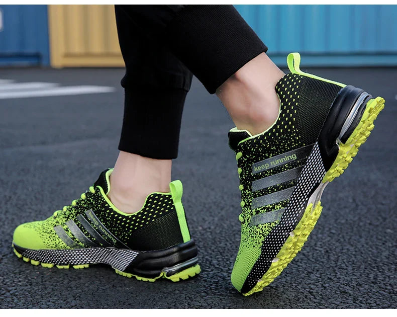 New fashionable plus-size men's casual sports shoes, walking and running shoes, tennis vulcanized men's shoes