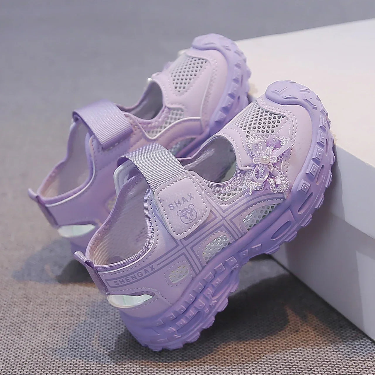 2026 summer new girls' bow mesh toe sandals soft and casual beach sandals children's outdoor walking non slip flat shoes
