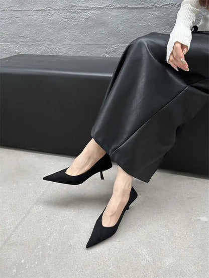 Sapatos de salto alto femininos de bico fino para o outono de 2024, sapatos sexy e rasos, sapatos de salto fino elegantes para mulheres, sapatos de festa, sapatos de salto alto, sapatos elegantes de festa, sapatos femininos.