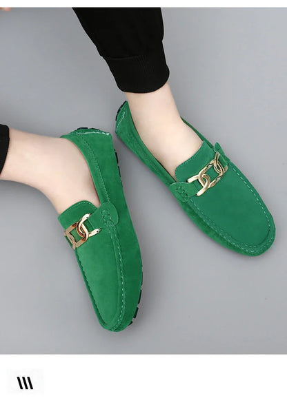 Sapatos Masculinos 2025 Novos Feitos à Mão Gorro Sola Macia Slip-On Casual Sapatos Preguiçosos Respiráveis ​​Trbottomy Mais Fáceis de Combinar Tamanho Grande