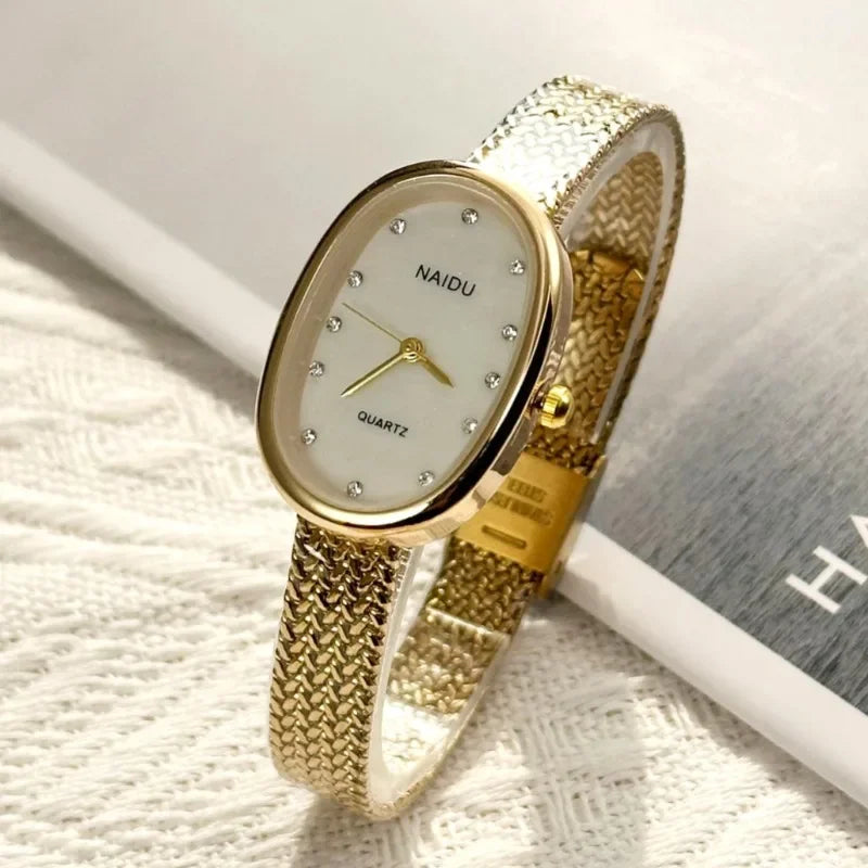 New Brand Quartz Watch for Women Luxury Gift Oval Dial Rhinestone Watch Adjustable Stainless Steel Strap Wristwatches Wholesale